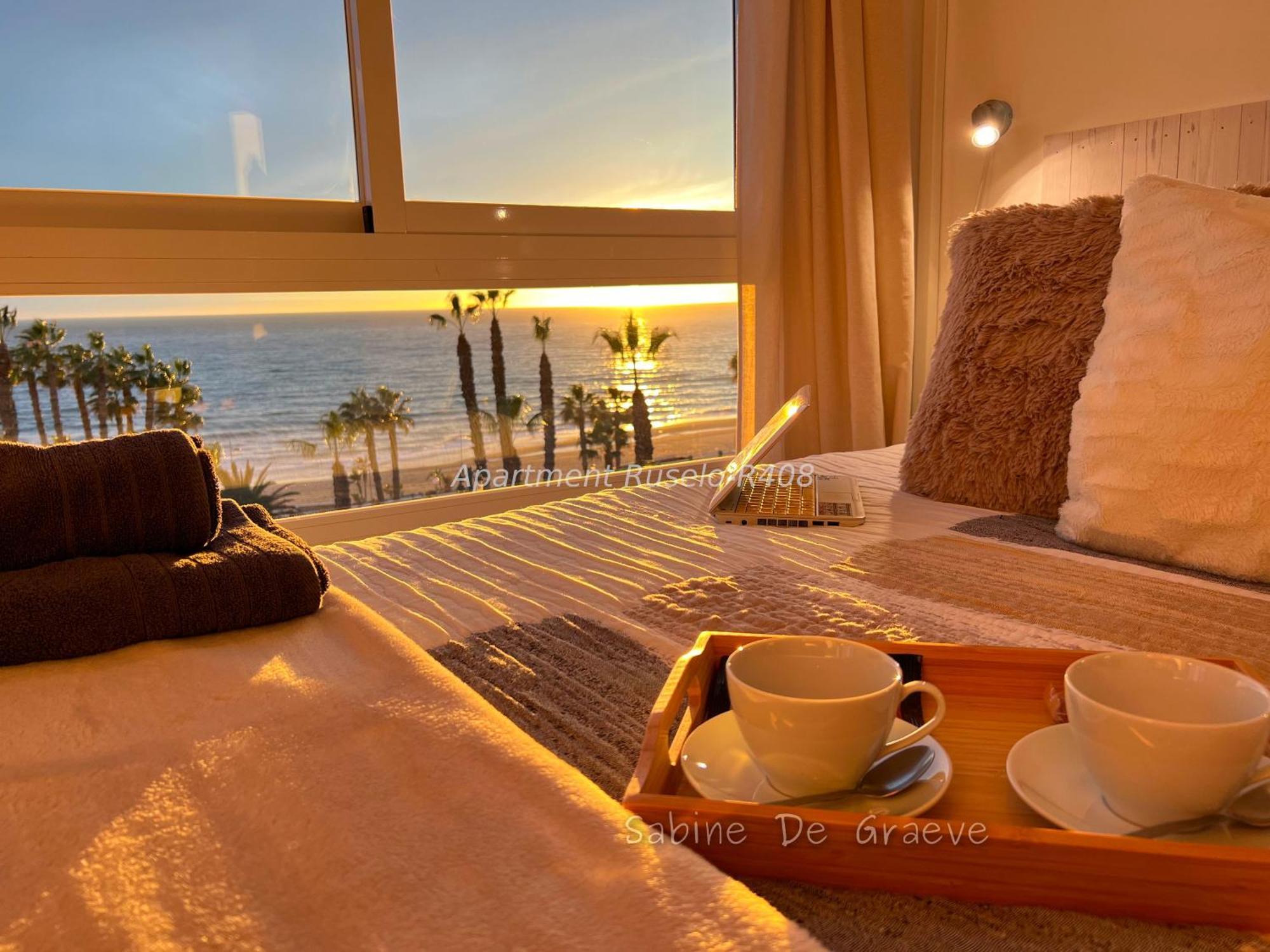 Love Nest By The Sea Wake Up With Ocean Views In Every Room Ruselo R408 Torrox Bilik gambar