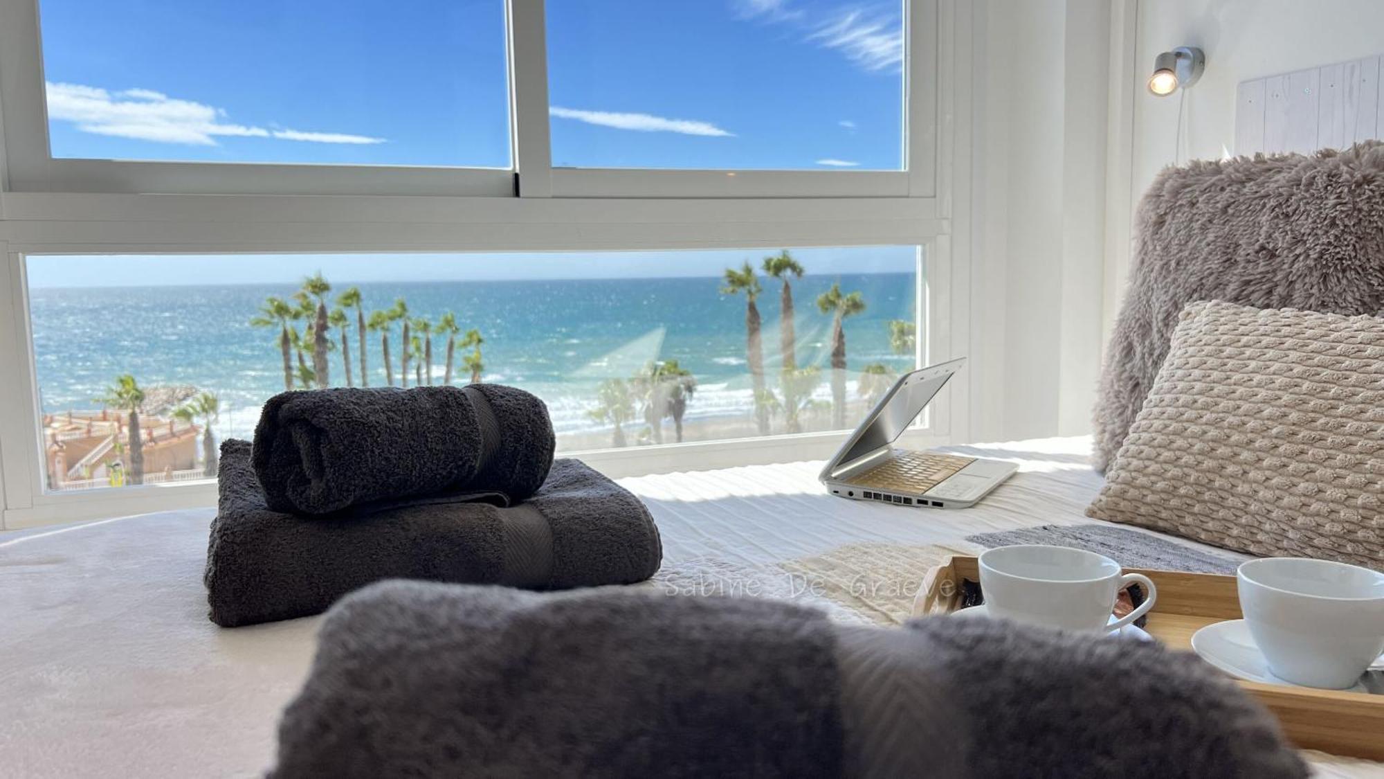 Love Nest By The Sea Wake Up With Ocean Views In Every Room Ruselo R408 Torrox Luaran gambar